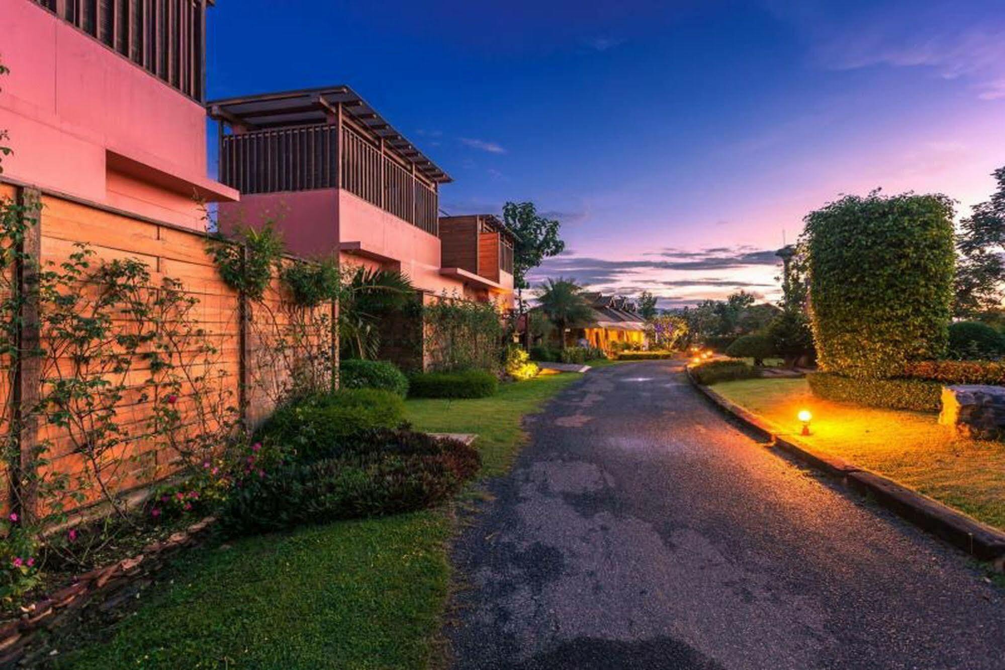 Phukumhom Khao Yai Hotel Wangkata Exterior foto