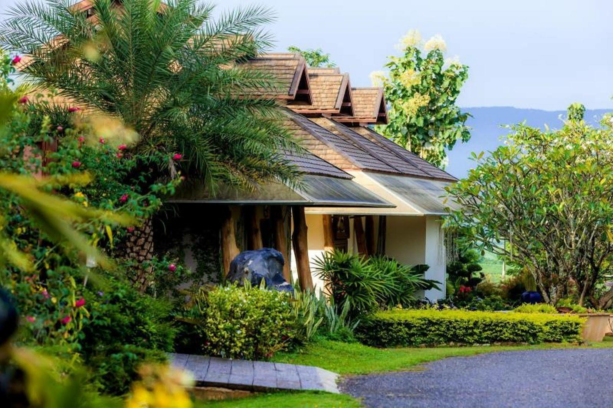 Phukumhom Khao Yai Hotel Wangkata Exterior foto